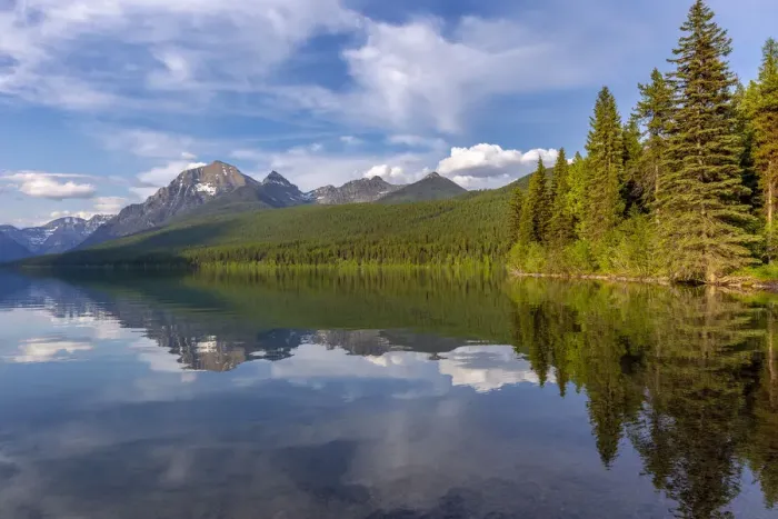 Framed Print : Calm reflection on Bowman Lake in Glacier National Park, Montana, USA Framed Print : Calm reflection on Bowman Lake in Glacier National Park, Montana, USA