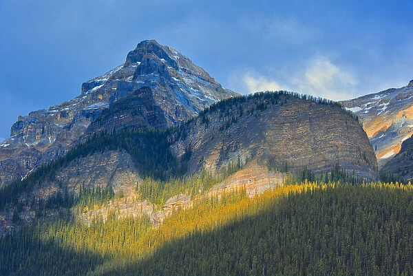 Canada, Alberta, Banff National Park. Mountain landscape