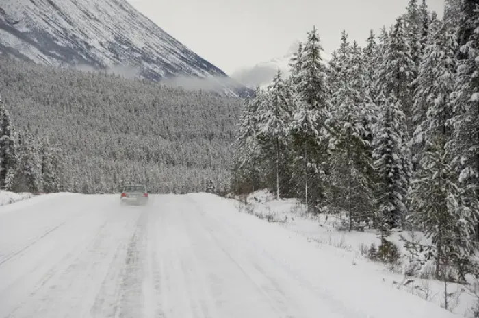 Framed Print : Canada, Alberta, Icefields Parkway. Jasper National Park in winter. Scenic highway Framed Print : Canada, Alberta, Icefields Parkway. Jasper National Park in winter. Scenic highway