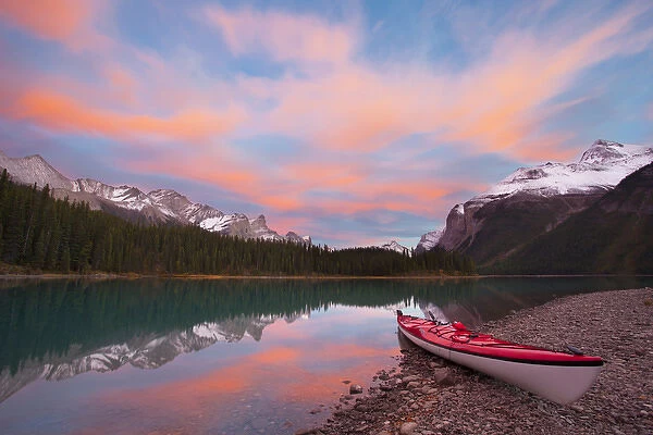Canada, Alberta, Jasper National Park. A kayak on the shore of Maligne Lake, largest