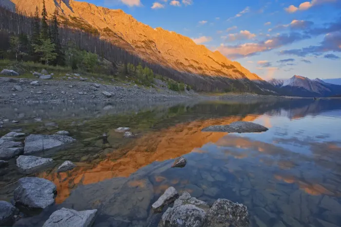 Framed Print : Canada, Alberta, Jasper National Park. Sunset on Medicine Lake Framed Print : Canada, Alberta, Jasper National Park. Sunset on Medicine Lake