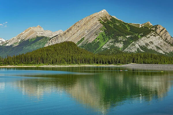 Canada, Alberta, Kananaskis Country. Upper Kananaskis Lake and mountains