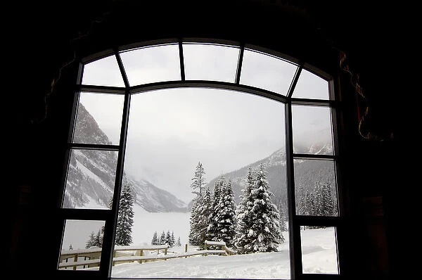 Canada, Alberta, Lake Louise. Farimont Chateau Lake Louise. View over the frozen