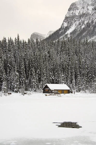 Canada, Alberta, Lake Louise. Farimont Chateau Lake Louise. Winter views around frozen