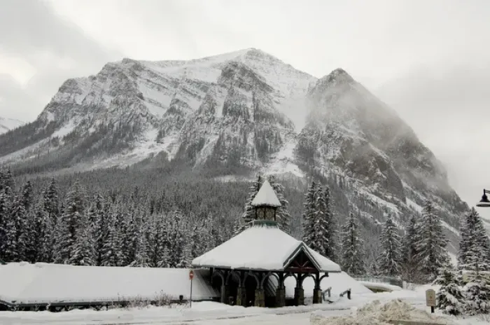 Framed Print : Canada, Alberta, Lake Louise. Farimont Chateau Lake Louise