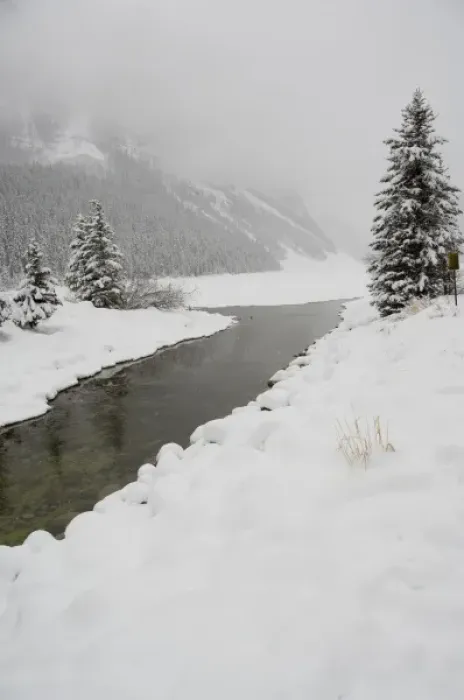 Framed Print : Canada, Alberta, Lake Louise. Farimont Chateau Lake Louise, winter views around Lake Louise