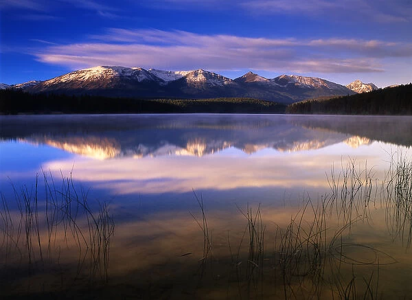 Canada, Alberta, View of Pyramid Lake in Jasper National Park