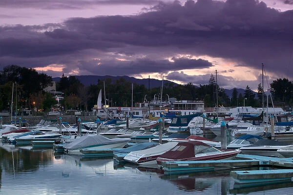 02. CANADA, British Columbia, Kelowna. Okanagan Lake Marina, Evening