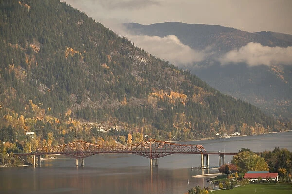 02. CANADA, British Columbia, Nelson. Autumn View of Nelson Bridge
