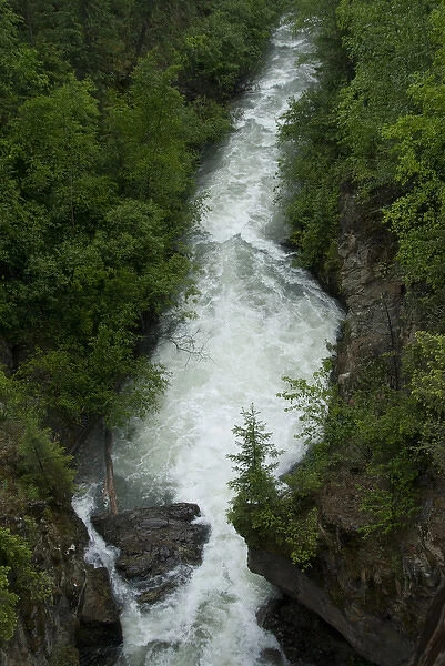 Canada: British Columbia, Valemount, Kinbasket Lake Reservoir, Cache Creek