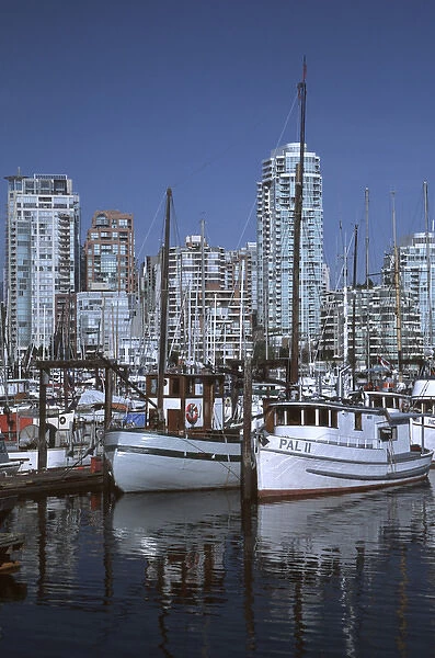 Canada, British Columbia, Vancouver Granville Island, Fishermans Wharf and marina