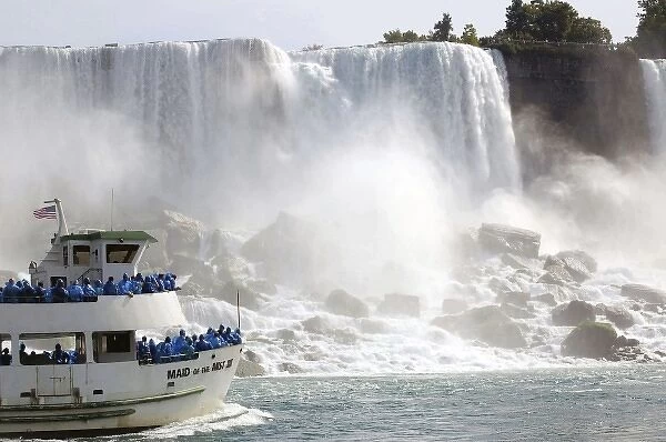 Canada, Ontario, Niagara Falls. Maid of the Mist boat ride