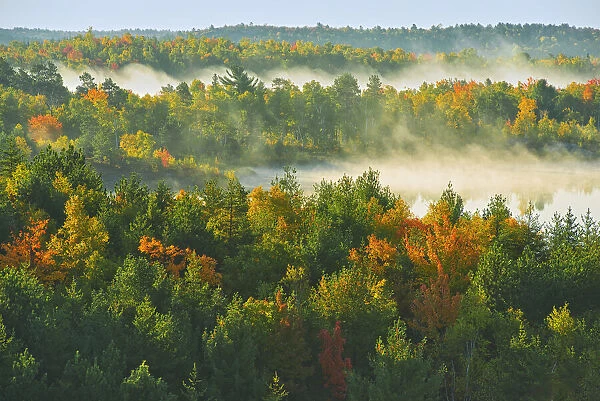 Canada, Ontario, Sudbury. Lake Laurentian Conservation Area in autumn