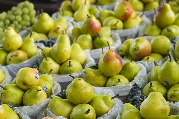 Canada, Quebec, Montreal, Marche Jean Talon market, pears