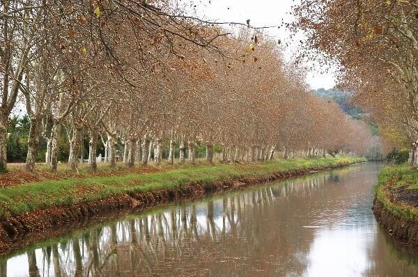 Canal du Midi. Argens-Minervois. Languedoc. France. Europe