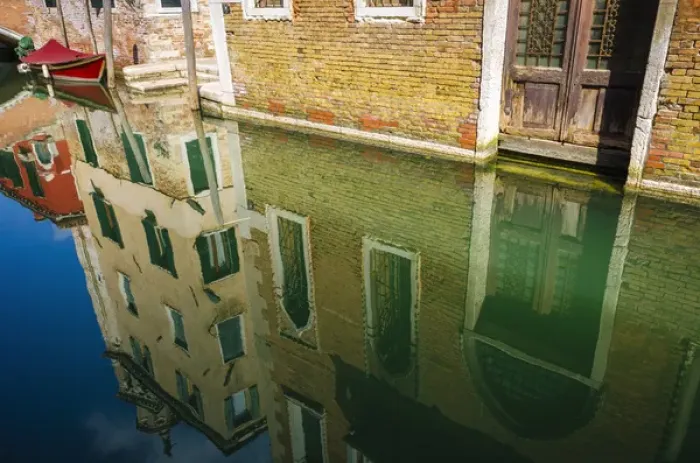 Framed Print : Canal reflections, Venice, Veneto, Italy Framed Print : Canal reflections, Venice, Veneto, Italy