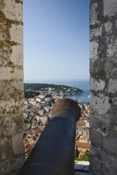 Framed Print : Cannon from Hvar Castle overlooking Hvar, and the Adriatic Sea, Hvar Island, Croatia Framed Print : Cannon from Hvar Castle overlooking Hvar, and the Adriatic Sea, Hvar Island, Croatia