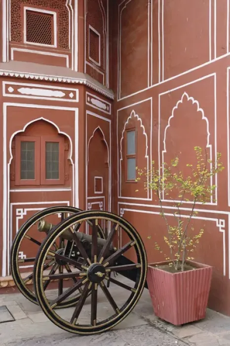 Framed Print : Canon in front of decorated wall, Amber Fort, Jaipur, India
