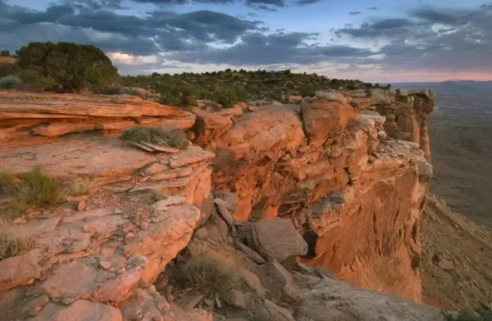 Framed Print : Canyon overlook in the Island in the sky district, Canyonlands National Park, Utah, USA Framed Print : Canyon overlook in the Island in the sky district, Canyonlands National Park, Utah, USA