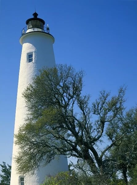 CAPE HATTERAS NATIONAL SEASHORE, NORTH CAROLINA. USA. Lighthouse on Ocracoke Island