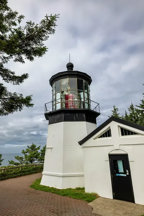 Framed Print : Cape Meares Lighthouse near Tillamook, Oregon, USA
