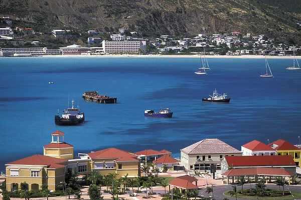Caribbean, Dutch Antilles, Saint Maarten, Philipsburg. View of town and cruiseship
