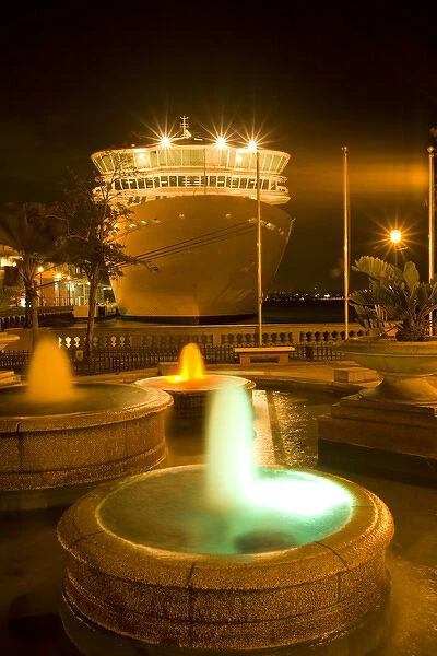 Caribbean, Puerto Rico, Old San Juan. Fountains and cruise ship