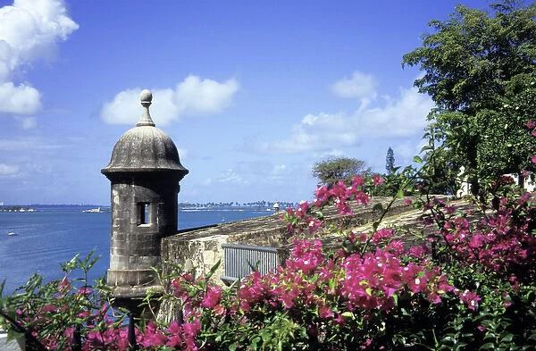 Caribbean, USA, Puerto Rico, Old San Juan. Old city walls