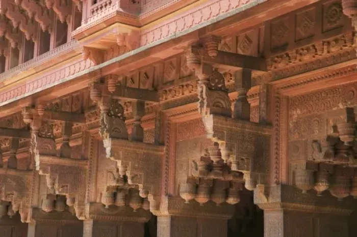 Framed Print : Carving details at Agra Fort, India