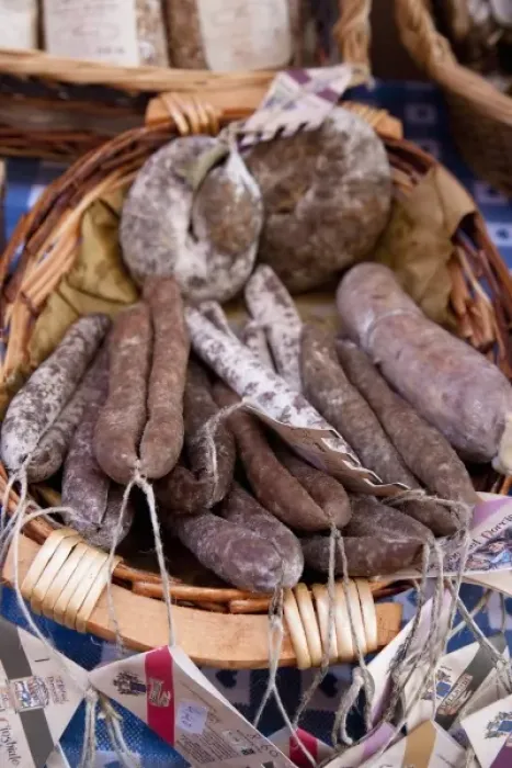 Framed Print : Castelnuovo di Garfagnana, Tuscany, Italy - High angle view of a basket of sausages Framed Print : Castelnuovo di Garfagnana, Tuscany, Italy - High angle view of a basket of sausages