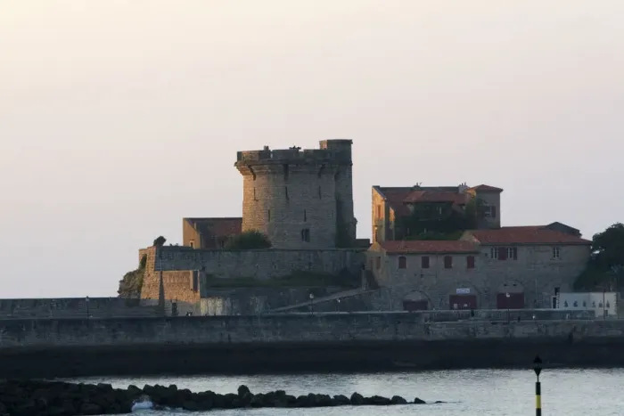 Framed Print : Castle at sunset in the commune of Saint-Jean-de-Luz, Pyrenees Atlantiques, French Basque Country Framed Print : Castle at sunset in the commune of Saint-Jean-de-Luz, Pyrenees Atlantiques, French Basque Country