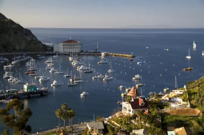 Framed Print : The Catalina Casino and Avalon harbor on Catalina Island, California, USA Framed Print : The Catalina Casino and Avalon harbor on Catalina Island, California, USA