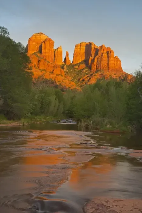 Framed Print : Cathedral Rocks reflect into Oak Creek from Red Rock Crossing in Sedona, Arizona, USA Framed Print : Cathedral Rocks reflect into Oak Creek from Red Rock Crossing in Sedona, Arizona, USA