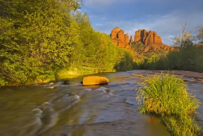 Framed Print : Cathedral Rocks reflect into Oak Creek from Red Rock Crossing in Sedona, Arizona, USA Framed Print : Cathedral Rocks reflect into Oak Creek from Red Rock Crossing in Sedona, Arizona, USA