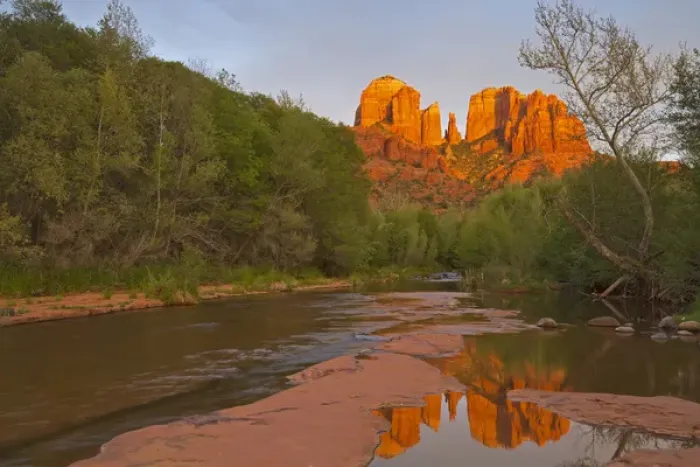 Framed Print : Cathedral Rocks reflect into Oak Creek from Red Rock Crossing in Sedona, Arizona, USA