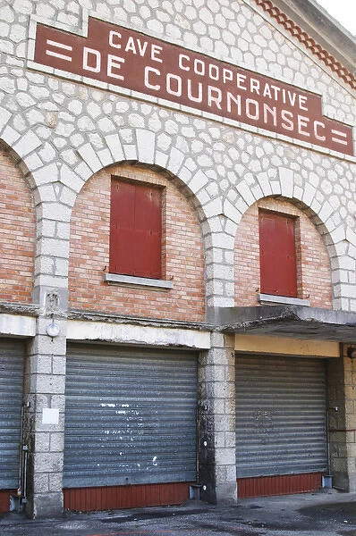 Cave Cooperative de Cournonsec. Gres de Montpellier. Languedoc. The winery building