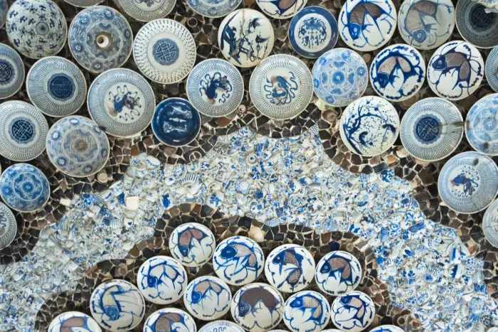 Framed Print : Ceiling decorated with blue and white chinaware in the Porcelain House (also known as China House) Framed Print : Ceiling decorated with blue and white chinaware in the Porcelain House (also known as China House)