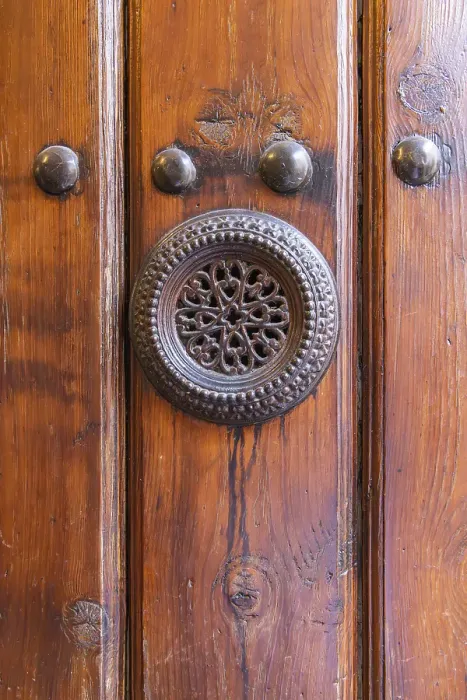Framed Print : Centro District, Cordoba, Cordoba Province, Andalusia, Spain. Metal peep hole on an old Spanish door Framed Print : Centro District, Cordoba, Cordoba Province, Andalusia, Spain. Metal peep hole on an old Spanish door