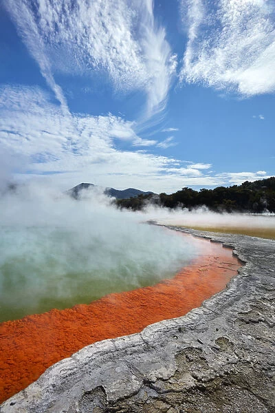 Champagne Pool, Waiotapu Thermal Reserve, near Rotorua, North Island, New Zealand