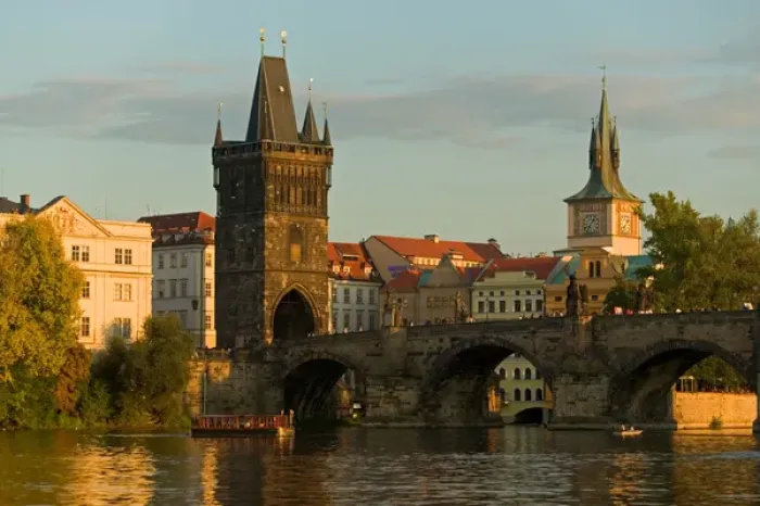 Framed Print : Charles Bridge, Vltava River, Prague, Czech Republic Framed Print : Charles Bridge, Vltava River, Prague, Czech Republic