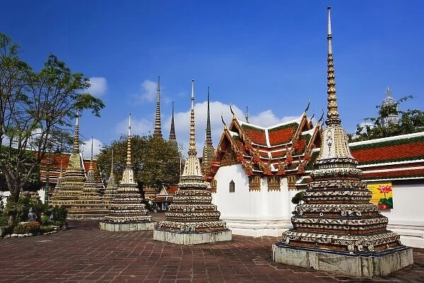 Chedis at Wat Pho, Bangkok, Thailand