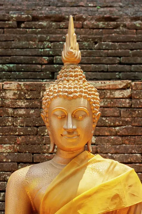 Framed Print : Chiang Mai, Thailand. Wat Lok Moli. Buddha statue Framed Print : Chiang Mai, Thailand. Wat Lok Moli. Buddha statue