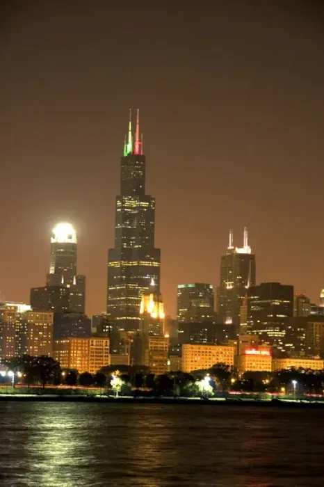 Framed Print : Chicago skyline and the Sears Tower at night, Illinois Framed Print : Chicago skyline and the Sears Tower at night, Illinois