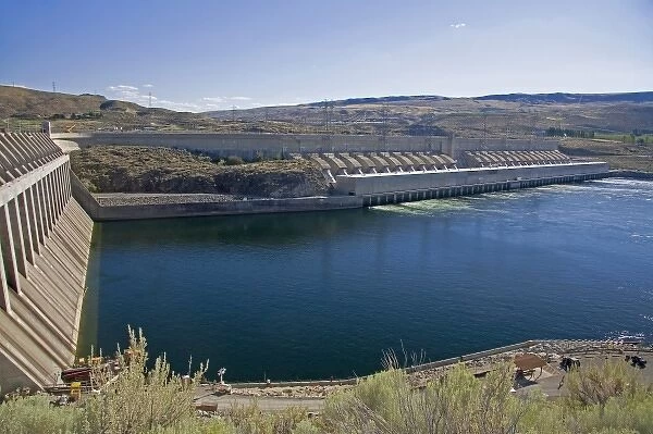 Chief Joseph Dam is a hydroelectric dam spanning the Columbia River in Washington