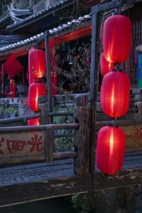 Framed Print : CHINA, Yunnan Province, Lijiang. Old Town, Xinhua Jie restaurant street, red lanterns, evening