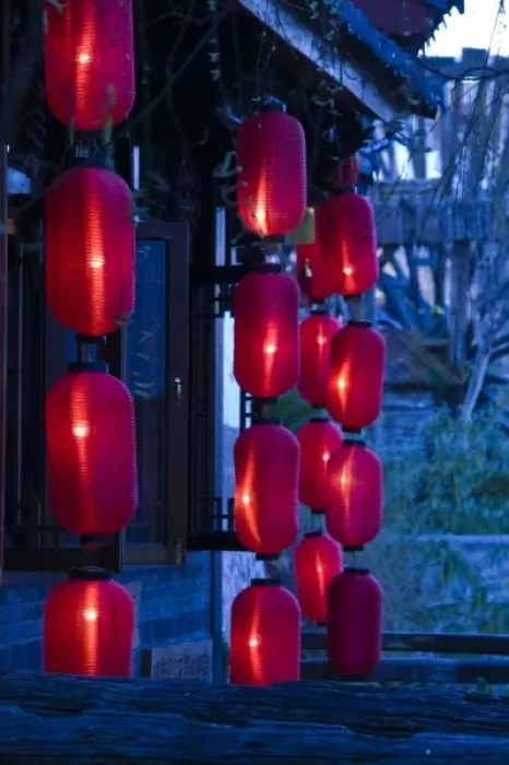 Framed Print : CHINA, Yunnan Province, Lijiang. Old Town, Xinhua Jie restaurant street, red lanterns, evening