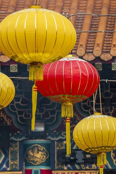 Chinese lanterns at Sik Sik Yuen Wong Tai Sin Temple, Kowloon, Hong Kong, China