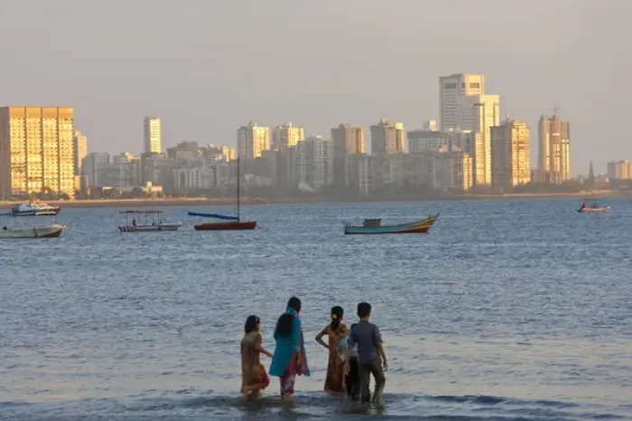 Framed Print : Chowpatty Beach, Mumbai, (Bombay), India Framed Print : Chowpatty Beach, Mumbai, (Bombay), India