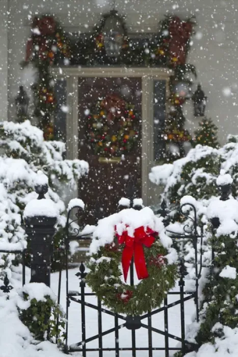 Framed Print : Christmas wreaths and a rare holiday snow, Huntsville, Alabama Framed Print : Christmas wreaths and a rare holiday snow, Huntsville, Alabama