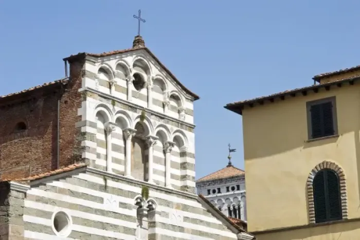 Framed Print : Church of San Giusto, Lucca, Tuscany, Italy, Europe Framed Print : Church of San Giusto, Lucca, Tuscany, Italy, Europe